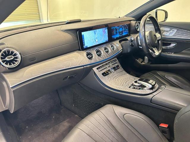 ＣＬＳクラス ＣＬＳ２２０ｄ　スポーツ　エクスクルーシブパッケージ　パノラミックスライディングルーフ　黒レザーシート　純正ナビ　フルセグ　３６０°カメラ　ヘッドアップディスプレイ　純正ドライブレコーダー　パワートランクリッド　アンビエントライト（12枚目）