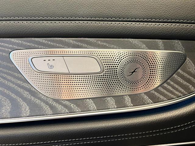 ＣＬＳクラス ＣＬＳ２２０ｄ　スポーツ　エクスクルーシブパッケージ　パノラミックスライディングルーフ　黒レザーシート　純正ナビ　フルセグ　３６０°カメラ　ヘッドアップディスプレイ　純正ドライブレコーダー　パワートランクリッド　アンビエントライト（15枚目）