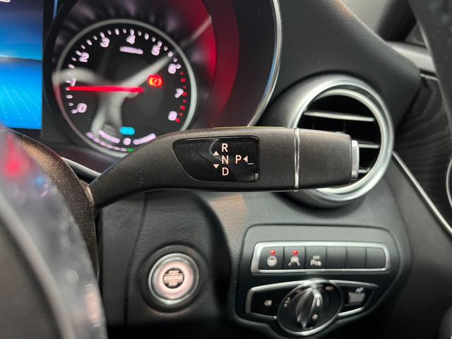 Ｃクラスステーションワゴン Ｃ２００ステーションワゴンアバンギャルドＡＭＧライン　ワンオーナー　アダプティブクルーズコントロール　黒レザーシート　アンビエントライト　シートヒーター　パワーバックドア　レザーシート　純正ナビ　フルセグＴＶ　ドラレコ　純正ＡＷ１８（31枚目）