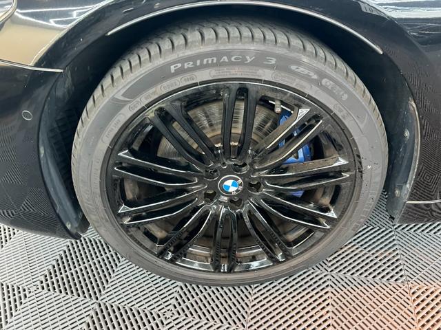 ５シリーズ ５３０ｉ　エディション　ミッション：インポッシブル　アクティブクルーズ　黒レザーシート　純正ナビ　フルセグＴＶ　トップビュー＋サイドビューカメラ　ヘッドアップディスプレイ　ｈａｒｍａｎ／ｋａｒｄｏｎ　ドラレコ　シートヒーター　パワートランク　ＬＥＤ（52枚目）