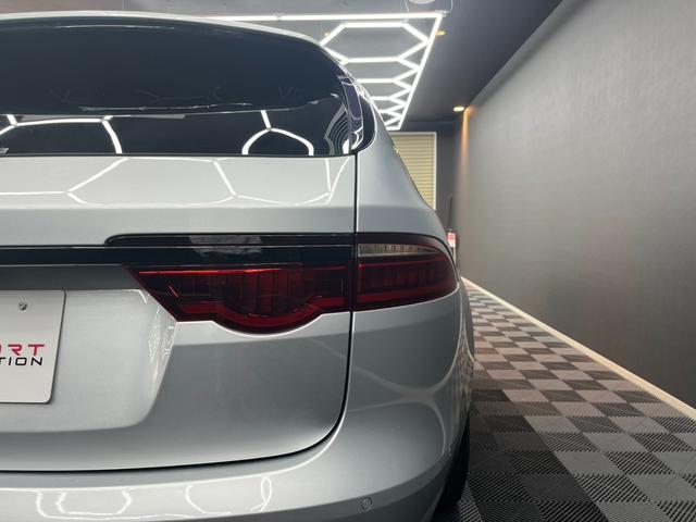 ＸＦスポーツブレイク ＸＦスポーツブレイク　プレステージ　黒レザー　アダプティブクルーズ　ＬＥＤヘッドランプ　ブラックパッケージ　純正ナビ　地デジ　バックモニター　パワーテールゲート　メーカーＯＰ２０ＡＷ　前後ドラレコ　ＭＥＲＩＤＩＡＮサウンド　ＥＴＣ（46枚目）