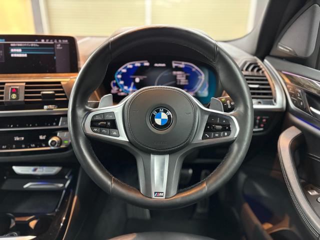 Ｘ３ Ｍ４０ｄ　パノラマガラスサンルーフ　黒レザーシート　アクティブクルーズコントロール　３６０°カメラ　純正ナビ　ドラレコ　オートマチックテールゲート　パワーシート　フルセグＴＶ　アンビエントライト（15枚目）