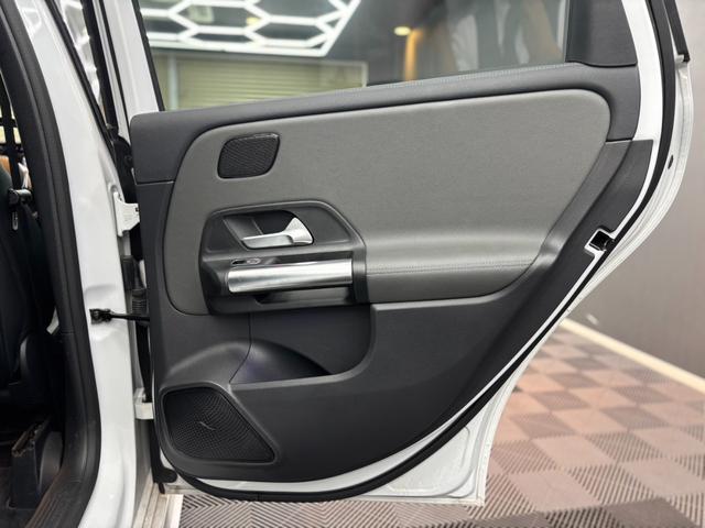 Ｂクラス Ｂ２００ｄ　ＡＭＧレザーエクスクルーシブパッケージ　）パノラミックスライディングルーフ　レザー　ナビパッケージ　レーダーセーフティパッケージ　アドバンスドパッケージ　ＨＵＤ　ドラレコ　純正ナビ　フルセグ　３６０°カメラ　パワーゲート　ＬＥＤ　ＥＴＣ（16枚目）