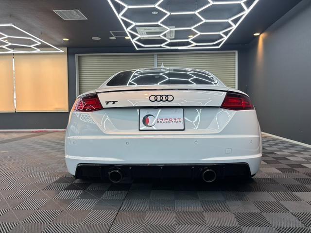 TTクーペ 1.8TFSI 1stエディション アダプティブクルーズコントロール 前後ドライブレコーダー 純正ナビ バックガイドモニター RSスタイルグリル ジャンボブレーキキャリパー LEDヘッドライト 社外20AW ジャンボブレーキキャリパー(8枚目)