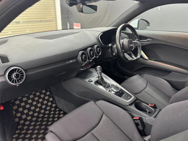 TTクーペ 1.8TFSI 1stエディション アダプティブクルーズコントロール 前後ドライブレコーダー 純正ナビ バックガイドモニター RSスタイルグリル ジャンボブレーキキャリパー LEDヘッドライト 社外20AW ジャンボブレーキキャリパー(12枚目)