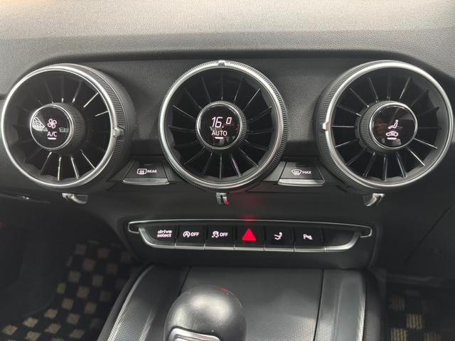 TTクーペ 1.8TFSI 1stエディション アダプティブクルーズコントロール 前後ドライブレコーダー 純正ナビ バックガイドモニター RSスタイルグリル ジャンボブレーキキャリパー LEDヘッドライト 社外20AW ジャンボブレーキキャリパー(30枚目)
