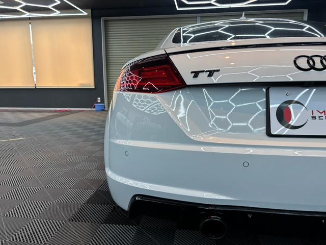 TTクーペ 1.8TFSI 1stエディション アダプティブクルーズコントロール 前後ドライブレコーダー 純正ナビ バックガイドモニター RSスタイルグリル ジャンボブレーキキャリパー LEDヘッドライト 社外20AW ジャンボブレーキキャリパー(38枚目)