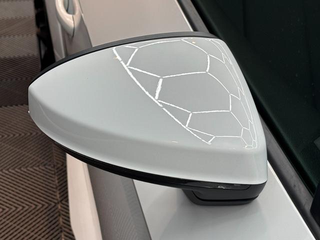 TTクーペ 1.8TFSI 1stエディション アダプティブクルーズコントロール 前後ドライブレコーダー 純正ナビ バックガイドモニター RSスタイルグリル ジャンボブレーキキャリパー LEDヘッドライト 社外20AW ジャンボブレーキキャリパー(41枚目)