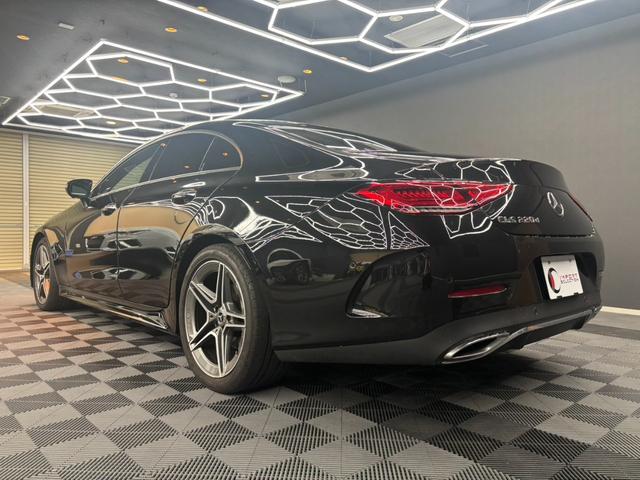 CLSクラス CLS220d スポーツ エクスクルーシブパッケージ パノラミックスライディングルーフ 黒レザーシート レーダーセーフティ 純正ナビ ブルメスター 360°カメラ ヘッドアップディスプレイ パワートランク ドラレコ ETC パフューム ベンチレーター(9枚目)