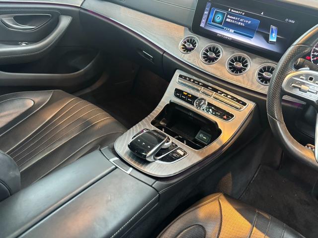 CLSクラス CLS220d スポーツ エクスクルーシブパッケージ パノラミックスライディングルーフ 黒レザーシート レーダーセーフティ 純正ナビ ブルメスター 360°カメラ ヘッドアップディスプレイ パワートランク ドラレコ ETC パフューム ベンチレーター(41枚目)