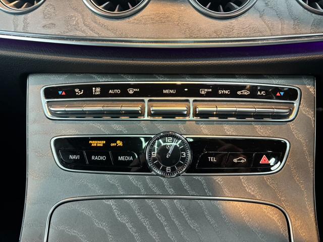 CLSクラス CLS220d スポーツ エクスクルーシブパッケージ パノラミックスライディングルーフ 黒レザーシート レーダーセーフティ 純正ナビ ブルメスター 360°カメラ ヘッドアップディスプレイ パワートランク ドラレコ ETC パフューム ベンチレーター(43枚目)