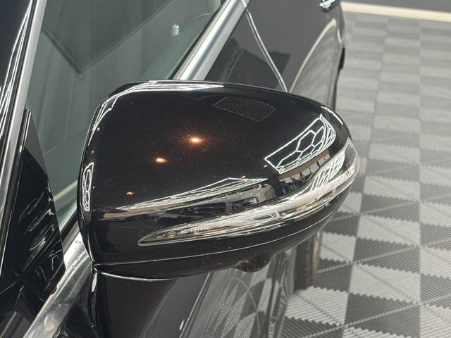 CLSクラス CLS220d スポーツ エクスクルーシブパッケージ パノラミックスライディングルーフ 黒レザーシート レーダーセーフティ 純正ナビ ブルメスター 360°カメラ ヘッドアップディスプレイ パワートランク ドラレコ ETC パフューム ベンチレーター(61枚目)