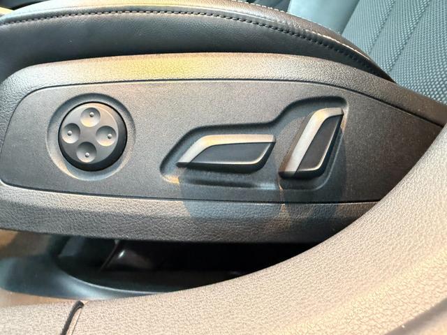 A4アバント 2.0TFSI Sラインパッケージ バーチャルコックピット アダプティブクルーズコントロール 純正ナビ 地デジ バックモニター ドライブレコーダー オートマチックテールゲート ETC ハーフレザー シートヒーター(14枚目)