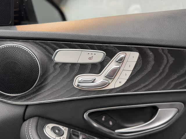 Cクラスステーションワゴン C220d ワゴンアバンギャルド AMGライン レーダーセーフティパッケージ 黒レザーシート 純正ナビ フルセグ バックモニター アンビエントライト LEDヘッドライト シートヒーター ETC パワーテールゲート ドライブレコーダー(22枚目)