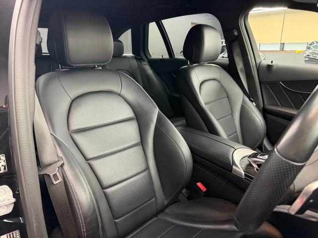 Cクラスステーションワゴン C220d ワゴンアバンギャルド AMGライン レーダーセーフティパッケージ 黒レザーシート 純正ナビ フルセグ バックモニター アンビエントライト LEDヘッドライト シートヒーター ETC パワーテールゲート ドライブレコーダー(24枚目)