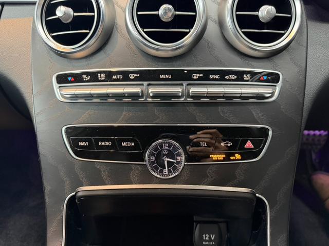 Cクラスステーションワゴン C220d ワゴンアバンギャルド AMGライン レーダーセーフティパッケージ 黒レザーシート 純正ナビ フルセグ バックモニター アンビエントライト LEDヘッドライト シートヒーター ETC パワーテールゲート ドライブレコーダー(38枚目)