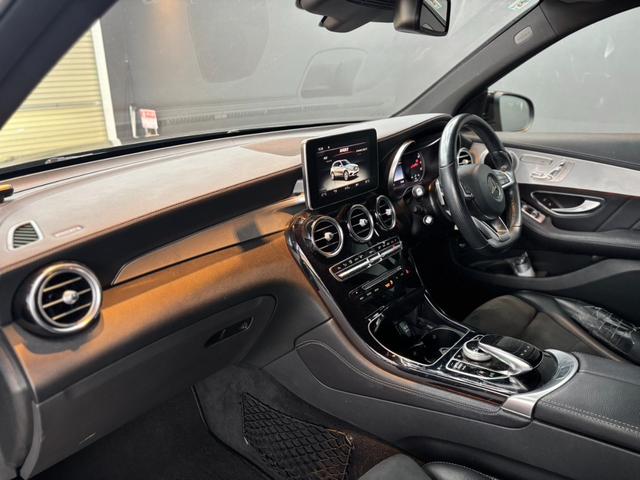 ＧＬＣ ＧＬＣ２５０　４マチックスポーツ　レーダーセーフティパッケージ　純正ナビ　フルセグ　３６０°カメラ　ヘッドアップディスプレイ　パワーテールゲート　ドライブレコーダー　ＬＥＤ　ＥＴＣ　アンビエントライト　ハーフレザー　シートヒーター（12枚目）