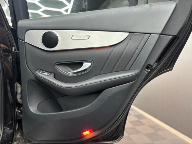 ＧＬＣ ＧＬＣ２５０　４マチックスポーツ　レーダーセーフティパッケージ　純正ナビ　フルセグ　３６０°カメラ　ヘッドアップディスプレイ　パワーテールゲート　ドライブレコーダー　ＬＥＤ　ＥＴＣ　アンビエントライト　ハーフレザー　シートヒーター（17枚目）