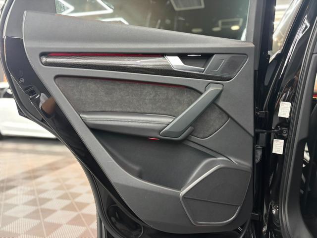 SQ5 ベースグレード ワンオーナー ナッパレザーシート アダプティブクルーズコントロール 純正ナビ フルセグ サラウンドビューモニター バーチャルコックピット マトリクスLED オートマチックテールゲート 純正20AW(14枚目)