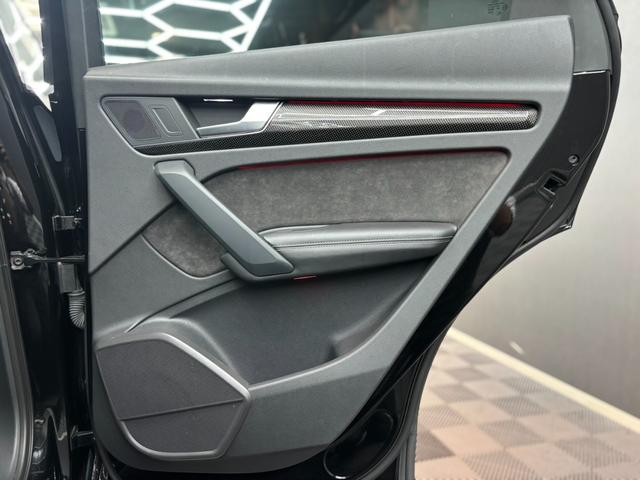 SQ5 ベースグレード ワンオーナー ナッパレザーシート アダプティブクルーズコントロール 純正ナビ フルセグ サラウンドビューモニター バーチャルコックピット マトリクスLED オートマチックテールゲート 純正20AW(17枚目)