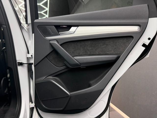 Ｑ５ ４５ＴＦＳＩクワトロ　スポーツ　Ｓラインパッケージ　アシスタンスパッケージ　アダプティブクルーズコントロール　サラウンドビュー　パークアシスト　バーチャルコックピット　パワーシート　前後シートヒーター　パワーバックドア　ドラレコ（19枚目）