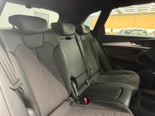 Ｑ５ ４５ＴＦＳＩクワトロ　スポーツ　Ｓラインパッケージ　アシスタンスパッケージ　アダプティブクルーズコントロール　サラウンドビュー　パークアシスト　バーチャルコックピット　パワーシート　前後シートヒーター　パワーバックドア　ドラレコ（21枚目）