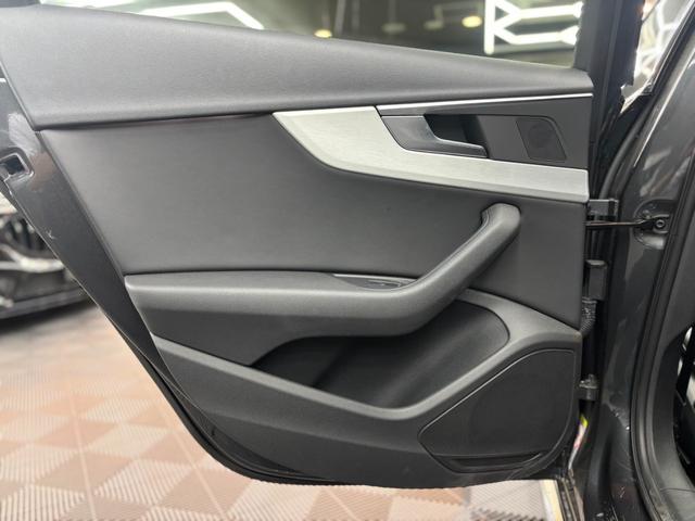 展示場には１００台の展示車がございます！なかにはネットには掲載されてない、掲載前などのお買い得車なども多数ございます。まずはお店にご来店頂きましてお店やスタッフなどの雰囲気もご覧ください！