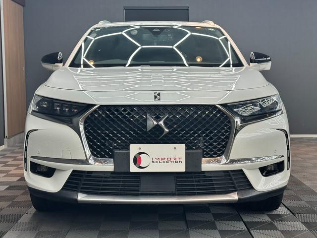 ＤＳ７クロスバック グランシック　ブルーＨＤｉ　アダプティブクルーズコントロール　レーンキープ　ＢＳＭ　純正ナビ　バックカメラ　リヴォリ内装黒レザー　Ｂ．Ｒ．Ｍ製アナログ時計　カープレイ　ＬＥＤ　純正２０ＡＷ　シートヒーター　パワーテールゲート（3枚目）