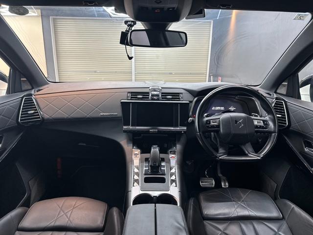 ＤＳ７クロスバック グランシック　ブルーＨＤｉ　アダプティブクルーズコントロール　レーンキープ　ＢＳＭ　純正ナビ　バックカメラ　リヴォリ内装黒レザー　Ｂ．Ｒ．Ｍ製アナログ時計　カープレイ　ＬＥＤ　純正２０ＡＷ　シートヒーター　パワーテールゲート（22枚目）