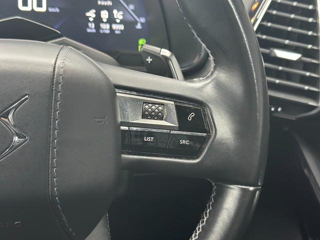 ＤＳ７クロスバック グランシック　ブルーＨＤｉ　アダプティブクルーズコントロール　レーンキープ　ＢＳＭ　純正ナビ　バックカメラ　リヴォリ内装黒レザー　Ｂ．Ｒ．Ｍ製アナログ時計　カープレイ　ＬＥＤ　純正２０ＡＷ　シートヒーター　パワーテールゲート（25枚目）