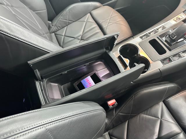 ＤＳ７クロスバック グランシック　ブルーＨＤｉ　アダプティブクルーズコントロール　レーンキープ　ＢＳＭ　純正ナビ　バックカメラ　リヴォリ内装黒レザー　Ｂ．Ｒ．Ｍ製アナログ時計　カープレイ　ＬＥＤ　純正２０ＡＷ　シートヒーター　パワーテールゲート（32枚目）