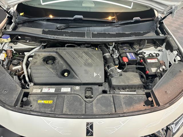 ＤＳ７クロスバック グランシック　ブルーＨＤｉ　アダプティブクルーズコントロール　レーンキープ　ＢＳＭ　純正ナビ　バックカメラ　リヴォリ内装黒レザー　Ｂ．Ｒ．Ｍ製アナログ時計　カープレイ　ＬＥＤ　純正２０ＡＷ　シートヒーター　パワーテールゲート（54枚目）