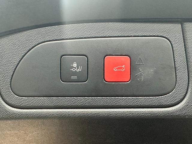 ＤＳ７クロスバック グランシック　ブルーＨＤｉ　アダプティブクルーズコントロール　レーンキープ　ＢＳＭ　純正ナビ　バックカメラ　リヴォリ内装黒レザー　Ｂ．Ｒ．Ｍ製アナログ時計　カープレイ　ＬＥＤ　純正２０ＡＷ　シートヒーター　パワーテールゲート（55枚目）