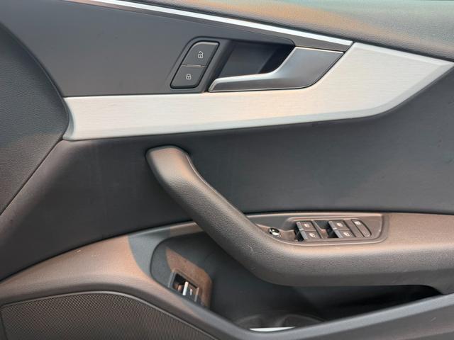 A5スポーツバック 2.0TFSI Sラインパッケージ アダプティブクルーズコントロール 純正ナビ 地デジTV バックガイドモニター ハーフレザーシート シートヒーター ETC オートマチックテールゲート パワーシート パドルシフト(28枚目)