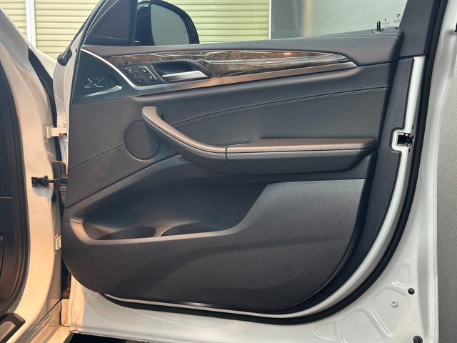 X4 M40i ワンオーナー 黒レザーシート アクティブクルーズコントロール 純正ナビ フルセグ トップビュー+サイドビューモニター ヘッドアップディスプレイ パワーテールゲート LEDヘッドライト ETC ドラレコ(19枚目)
