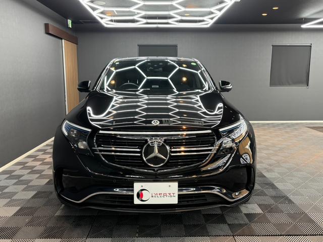 ＥＱＣ ＥＱＣ４００　４マチック　ＡＭＧライン　レザーエクスクルーシブＰＫＧ　パノラミックスライディングルーフ　レーダーセーフティ　純正ナビ　ＨＵＤ　３６０°カメラ　ＥＴＣ　ＬＥＤ　パフュームアトマイザー　ブルメスター　ベンチレーター　パワーゲート（3枚目）