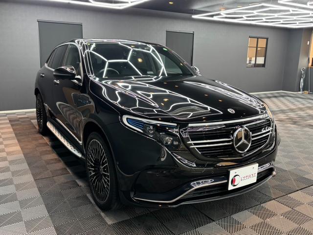 ＥＱＣ ＥＱＣ４００　４マチック　ＡＭＧライン　レザーエクスクルーシブＰＫＧ　パノラミックスライディングルーフ　レーダーセーフティ　純正ナビ　ＨＵＤ　３６０°カメラ　ＥＴＣ　ＬＥＤ　パフュームアトマイザー　ブルメスター　ベンチレーター　パワーゲート（4枚目）
