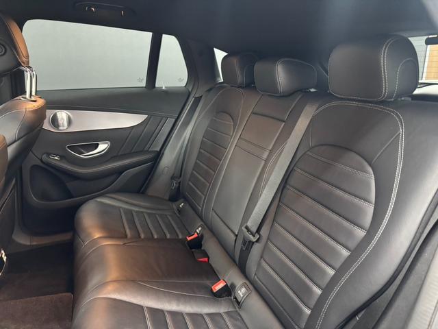 ＥＱＣ ＥＱＣ４００　４マチック　ＡＭＧライン　レザーエクスクルーシブＰＫＧ　パノラミックスライディングルーフ　レーダーセーフティ　純正ナビ　ＨＵＤ　３６０°カメラ　ＥＴＣ　ＬＥＤ　パフュームアトマイザー　ブルメスター　ベンチレーター　パワーゲート（18枚目）