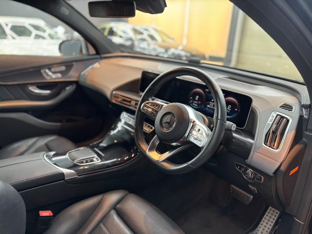 ＥＱＣ ＥＱＣ４００　４マチック　ＡＭＧライン　レザーエクスクルーシブＰＫＧ　パノラミックスライディングルーフ　レーダーセーフティ　純正ナビ　ＨＵＤ　３６０°カメラ　ＥＴＣ　ＬＥＤ　パフュームアトマイザー　ブルメスター　ベンチレーター　パワーゲート（25枚目）