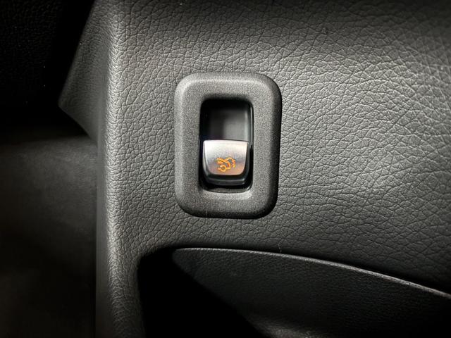 ＥＱＣ ＥＱＣ４００　４マチック　ＡＭＧライン　レザーエクスクルーシブＰＫＧ　パノラミックスライディングルーフ　レーダーセーフティ　純正ナビ　ＨＵＤ　３６０°カメラ　ＥＴＣ　ＬＥＤ　パフュームアトマイザー　ブルメスター　ベンチレーター　パワーゲート（34枚目）