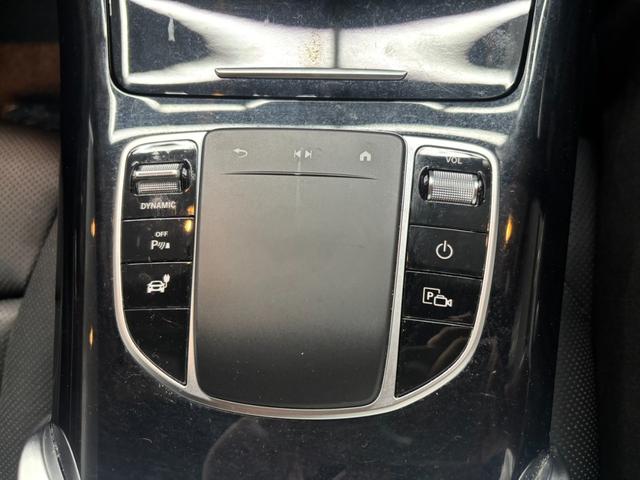 ＥＱＣ ＥＱＣ４００　４マチック　ＡＭＧライン　レザーエクスクルーシブＰＫＧ　パノラミックスライディングルーフ　レーダーセーフティ　純正ナビ　ＨＵＤ　３６０°カメラ　ＥＴＣ　ＬＥＤ　パフュームアトマイザー　ブルメスター　ベンチレーター　パワーゲート（40枚目）