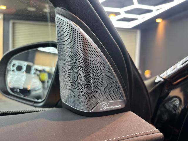 ＥＱＣ ＥＱＣ４００　４マチック　ＡＭＧライン　レザーエクスクルーシブＰＫＧ　パノラミックスライディングルーフ　レーダーセーフティ　純正ナビ　ＨＵＤ　３６０°カメラ　ＥＴＣ　ＬＥＤ　パフュームアトマイザー　ブルメスター　ベンチレーター　パワーゲート（66枚目）