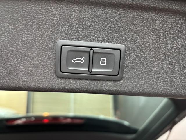 Ａ４アバント ２．０ＴＦＳＩ　（２２）アダプティブクルーズコントロール　シートヒーター　純正ナビ　パワーバックドア　ドラレコ　フルセグＴＶ　純正１８ＡＷ　ルーフレール（52枚目）