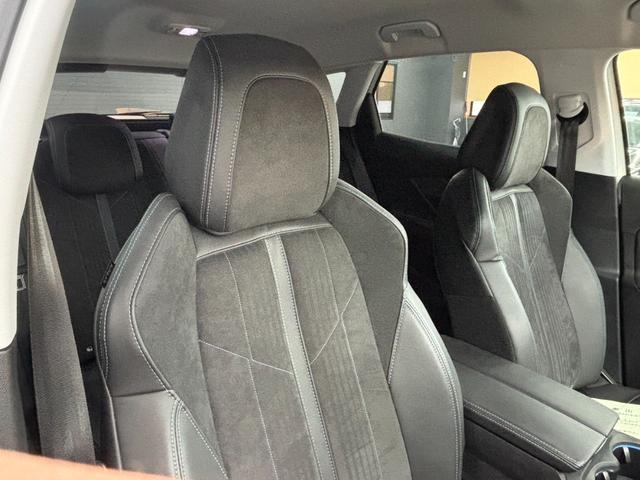 ３００８ 　アダプティブクルーズコントロール　ディスプレイオーディオ　サイドカメラ　バックガイドモニター　ＥＴＣ　パワーテールゲート　シートヒーター（23枚目）