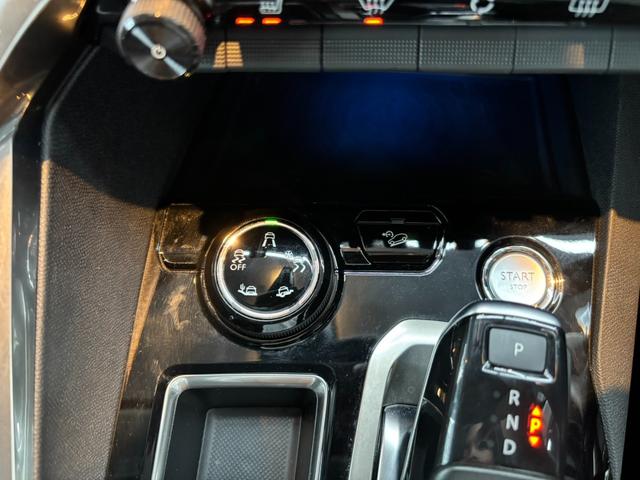 ３００８ 　アダプティブクルーズコントロール　ディスプレイオーディオ　サイドカメラ　バックガイドモニター　ＥＴＣ　パワーテールゲート　シートヒーター（37枚目）