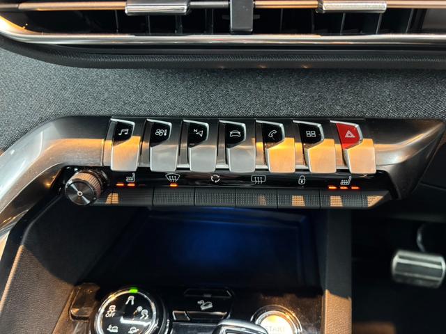 ３００８ 　アダプティブクルーズコントロール　ディスプレイオーディオ　サイドカメラ　バックガイドモニター　ＥＴＣ　パワーテールゲート　シートヒーター（38枚目）