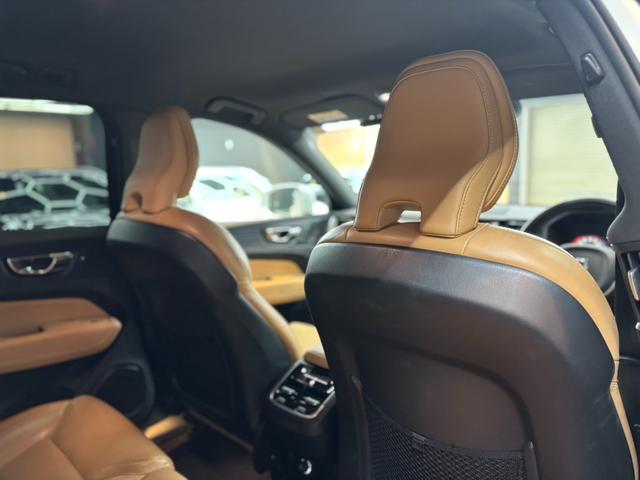 展示場には１００台の展示車がございます！なかにはネットには掲載されてない、掲載前などのお買い得車なども多数ございます。まずはお店にご来店頂きましてお店やスタッフなどの雰囲気もご覧ください！