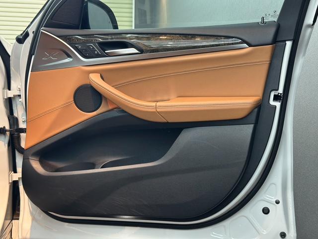 Ｘ３ ｘＤｒｉｖｅ　２０ｄ　Ｍスポーツハイラインパッケージ　ワンオーナー　茶革シート　アクティブクルーズコントロール　ヘッドアップディスプレイ　純正ナビ　フルセグＴＶ　全方位カメラ　パワーバックドア　純正前後ドラレコ　ＬＥＤヘッドライト　ＥＴＣ（20枚目）