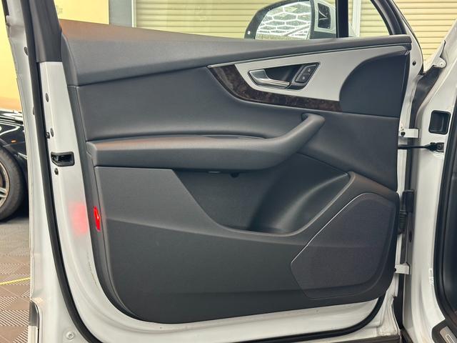 上質でお買い求めやすい輸入中古車をご案内しております。お客様のお好みに合った弊社在庫よりお選びくださいませ。