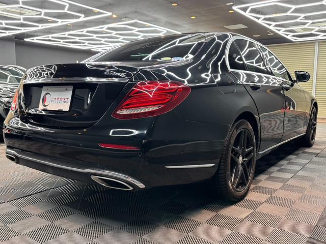 Eクラス E400 4マチック エクスクルーシブ パノラミックスライディングルーフ 黒革シート アクティブクルーズコントロール 純正ナビ フルセグTV ブルメスター パワーテールゲート 前後ドラレコ 360°ビューカメラ アンビエントライト(7枚目)